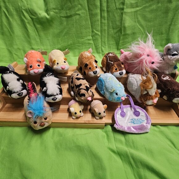Zhu Zhu Pets Hamsters Puppies Fur Real Lot of 16 *READ* - Picture 1 of 14